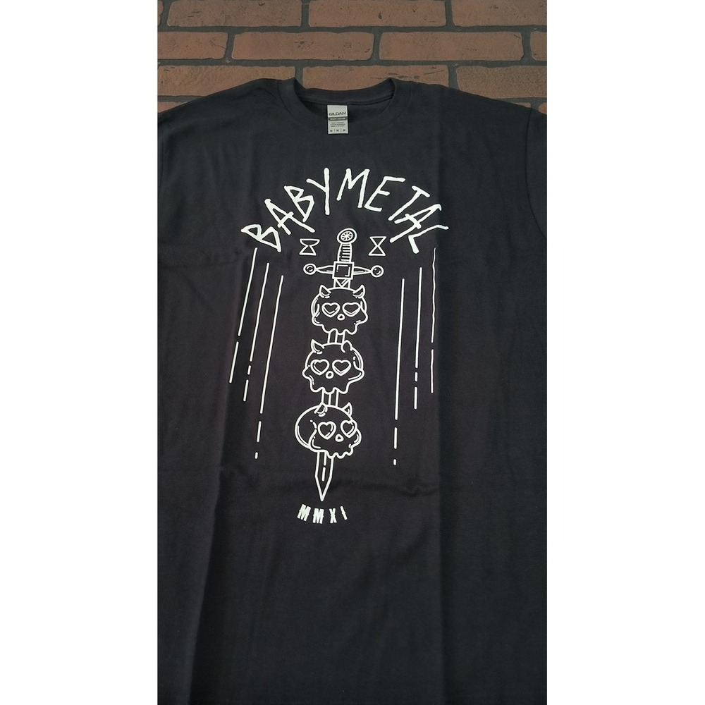 BABY METAL - MMXI Skulls on‎ Swords T-shirt ~Never Worn~ M